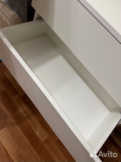 Комод белый