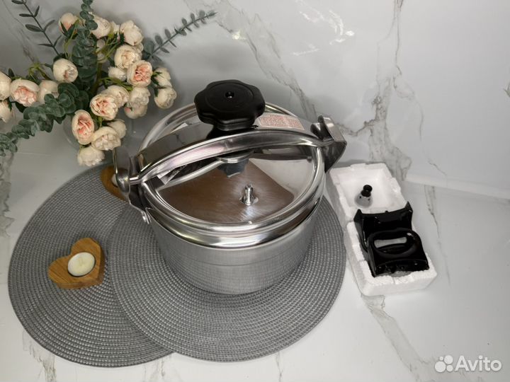 Скороварка (Новая) 7 литров mayer & boch