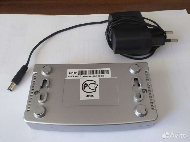 Настольный коммутатор Acorp с 8 портами