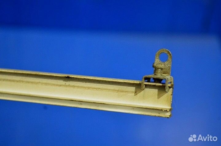 Направляющая занавески боковая, левая DAF LF45 (01