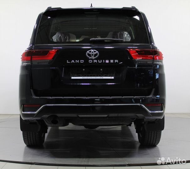 Toyota Land Cruiser 3.5 AT, 2022