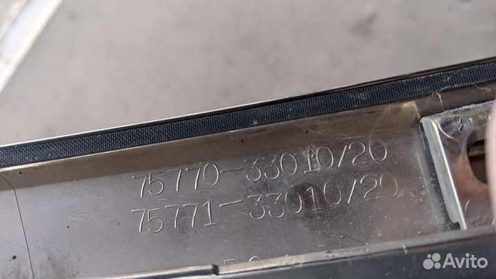 Накладка хромированная Camry 50