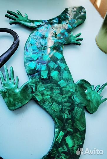 Ящерица из эпоксидной смолы