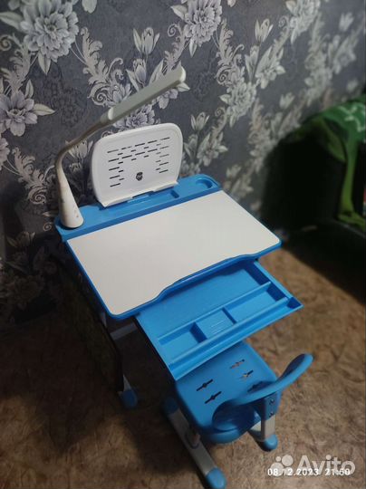 Растущая парта и стул бу