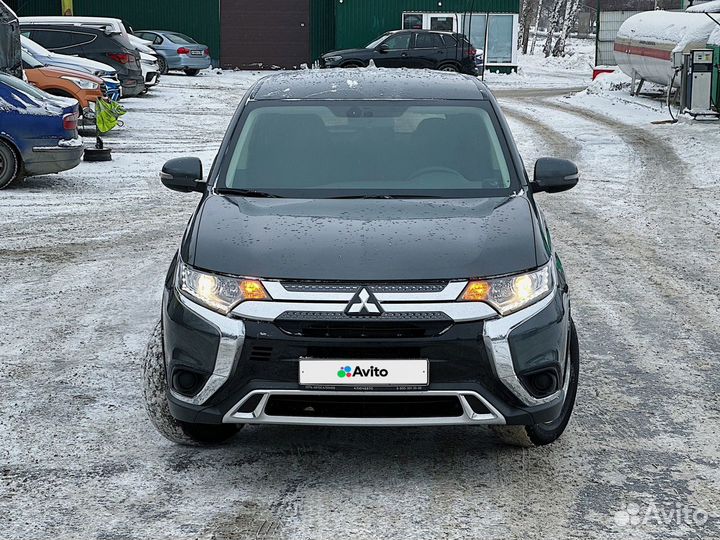 Mitsubishi Outlander 2.0 CVT, 2019, 50 500 км