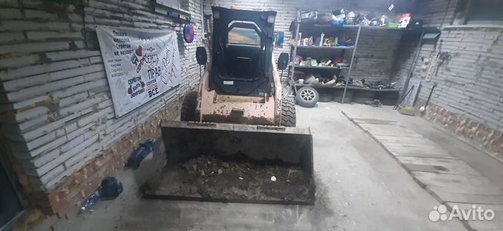 Мини-погрузчик LiuGong CLG375A, 2012