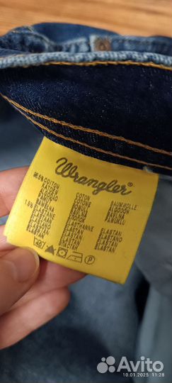 Мужские джинсы Wrangler W42L32, новые