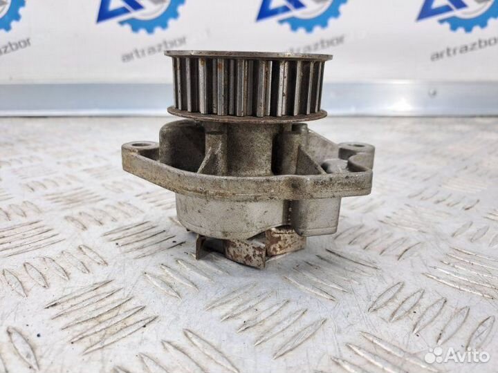 Насос водяной (помпа) Skoda Fabia 2 1.4 BXW 2009