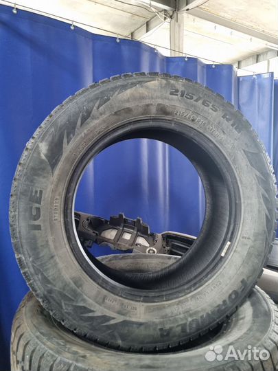 Formula Ice 215/55 R16 98T