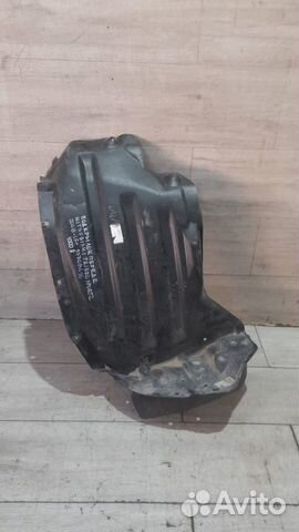 Подкрылок передний правый Mitsubishi Pajero Sport