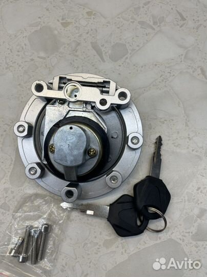 Горловина бака для Yamaha R1 02-11, R6 03-10, R6S