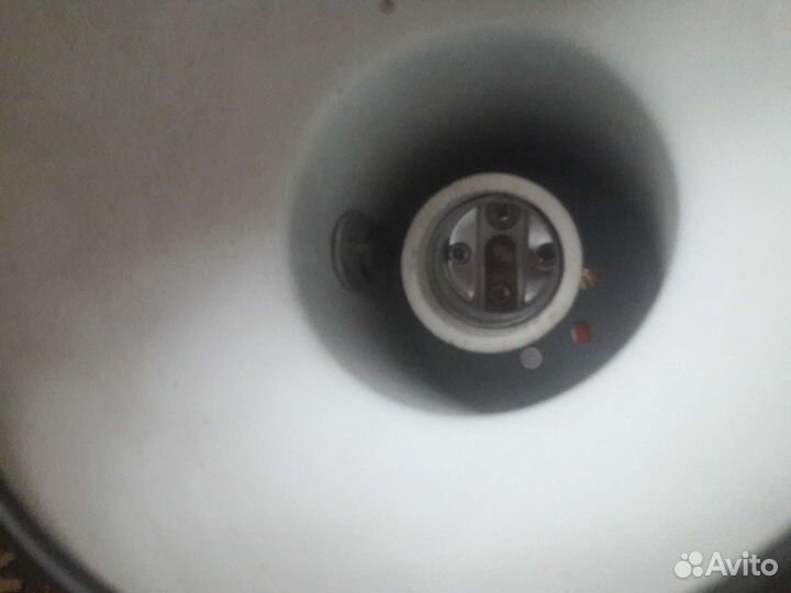 Лампа настольная с прищепкой бу в обмен