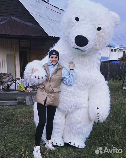 Весёлый белый Мишка аниматор