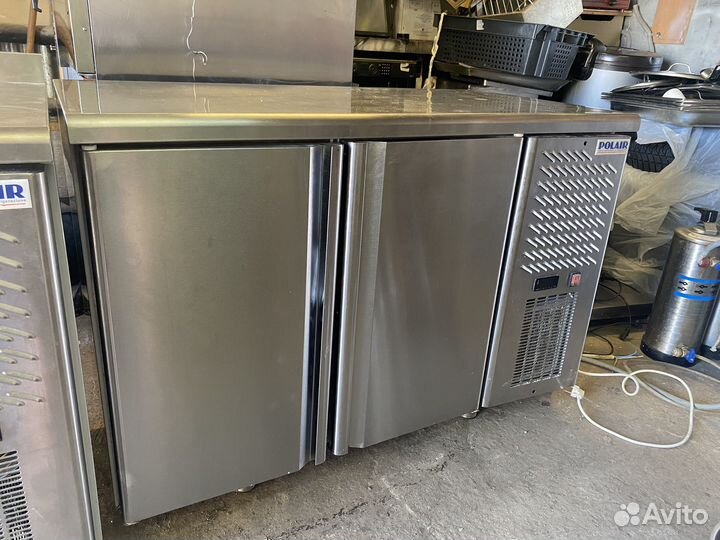 Холодильный стол Polair