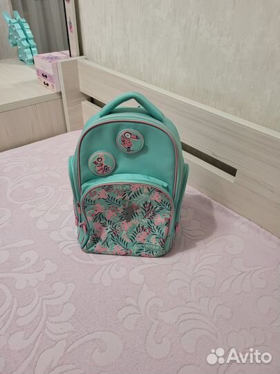Рюкзак школьный для девочки 1 класс