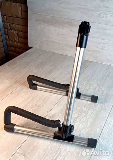 Подставка для гитары