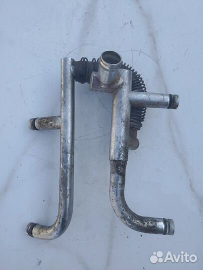 Трубка охлаждения двигателя Honda VF750 Magna