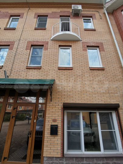 Таунхаус 168 м² на участке 1 сот.