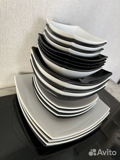 Набор столовой посуды на 6 персон