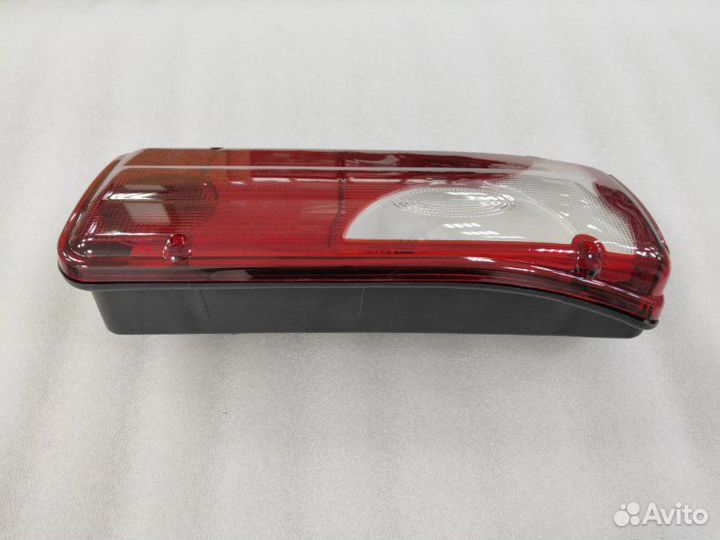 Фонарь задний правый Mercedes-Benz Sprinter W906