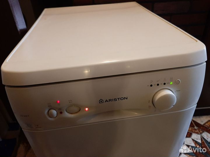 Посудомоечная машина Ariston