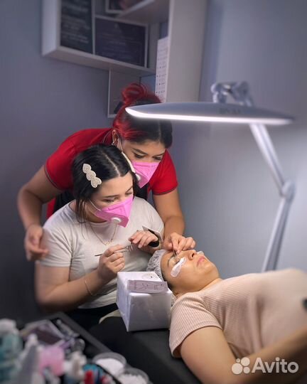 Обучение наращиванию ресниц/ курсы ресниц