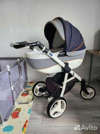 Коляска для новорожденных