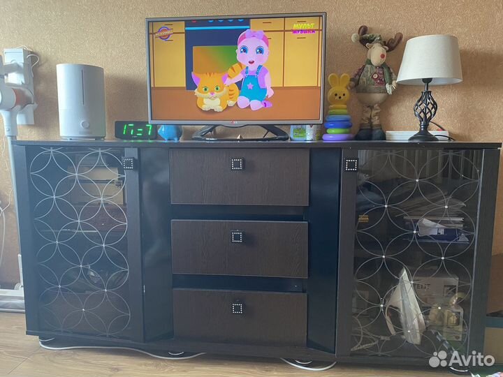 Тумба комод под телевизор