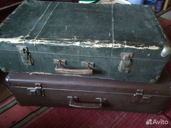 Чемодан старинный