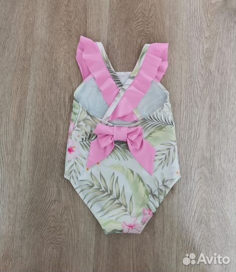 Красивый купальник, рост 98/104