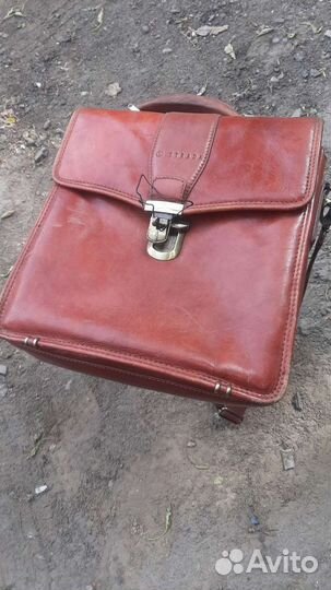 Кожаный портфель strada