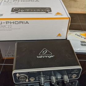 Внешняя звуковая карта behringer u-phoria umc22