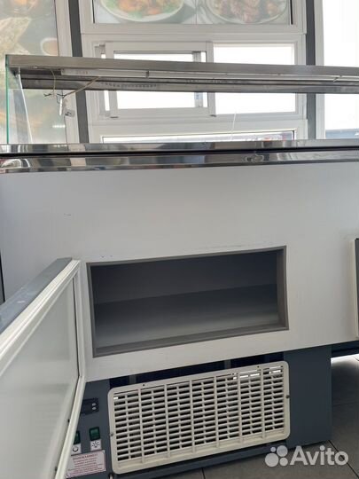 Холодильная витрина