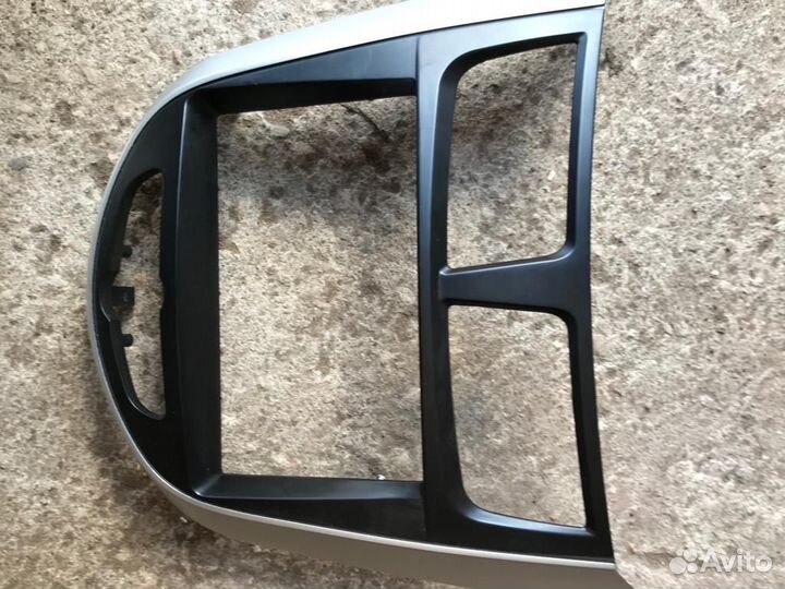 Переходная рамка на Хенде Солярис 1