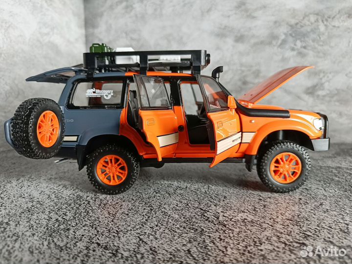 Металлическая Модель Toyota Land Cruiser 80