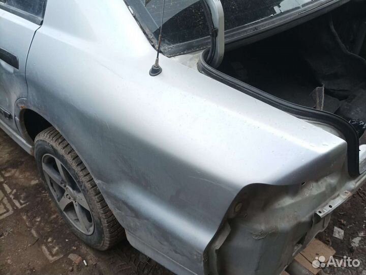Заднее крыло Mitsubishi Galant 8