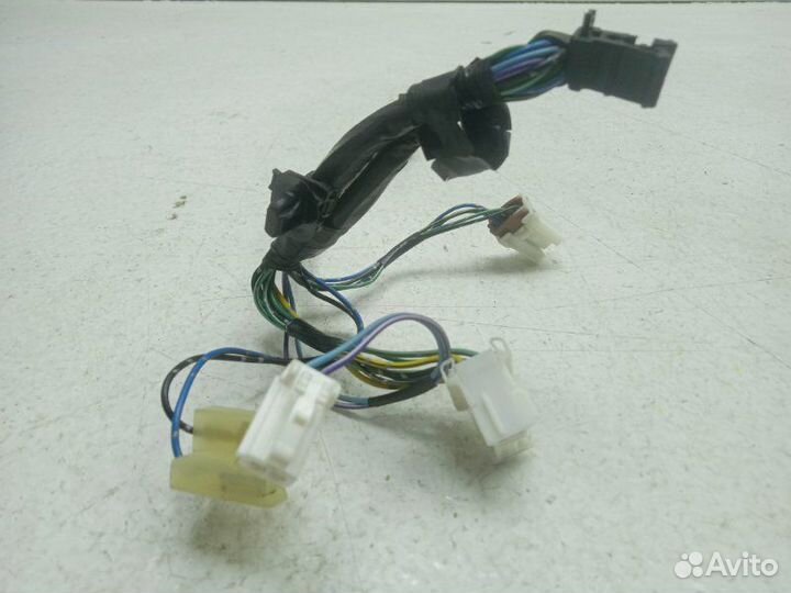 Проводка салона Mitsubishi Pajero 4 2006-2018