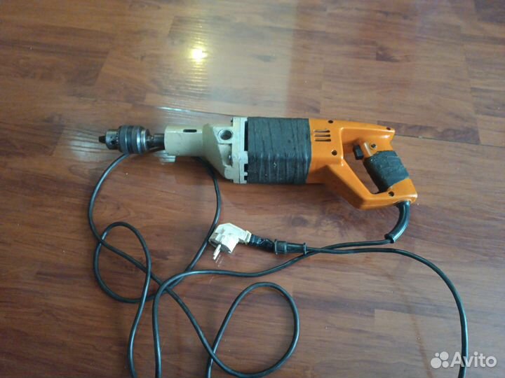 Дрель