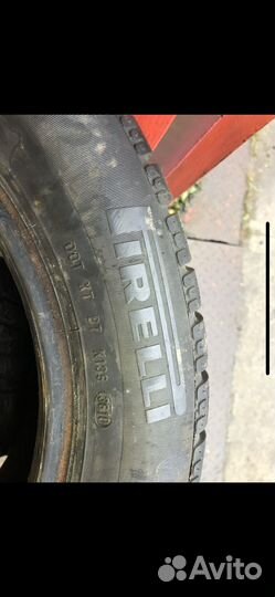 Pirelli Winter Sottozero 210 Serie II 215/55 R16 93H