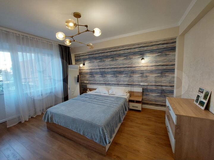2-к. квартира, 70 м², 1/9 эт.