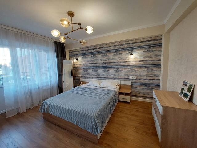 2-к. квартира, 70 м², 1/9 эт.