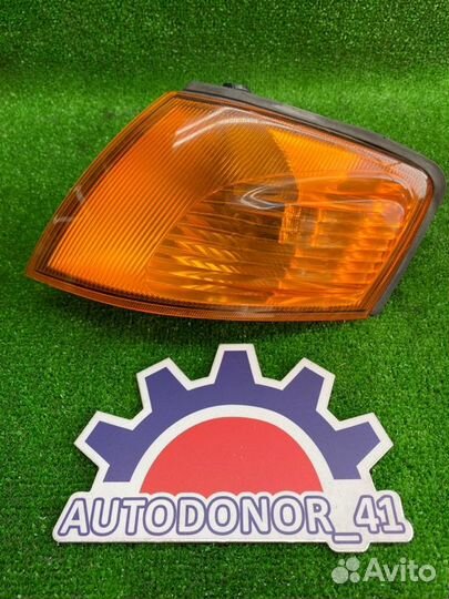 Габарит передний левый Nissan Ad vhny11 QG18DE
