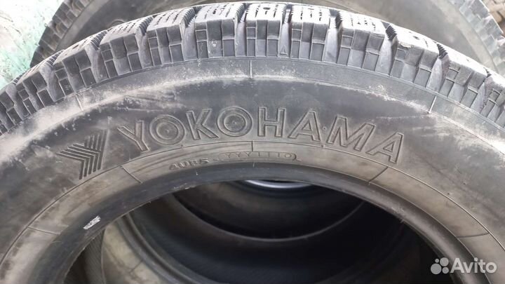 Yokohama Advan dB V551 225/65 R17 87