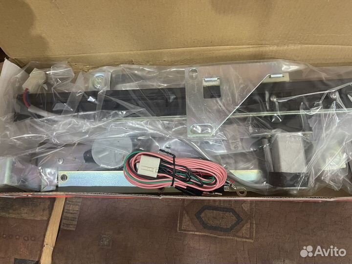 Электростеклоподъемник