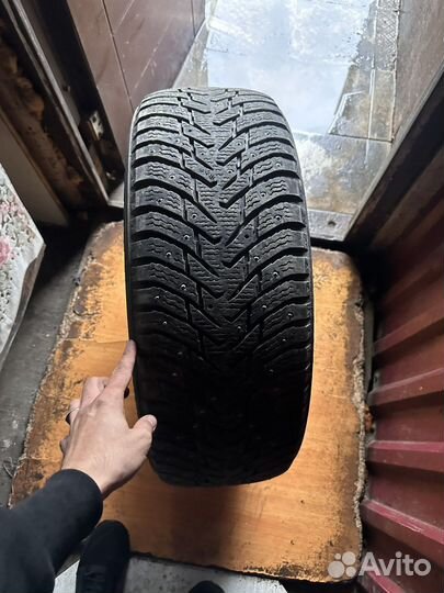 Nokian Tyres Hakkapeliitta 8 SUV 235/60 R18
