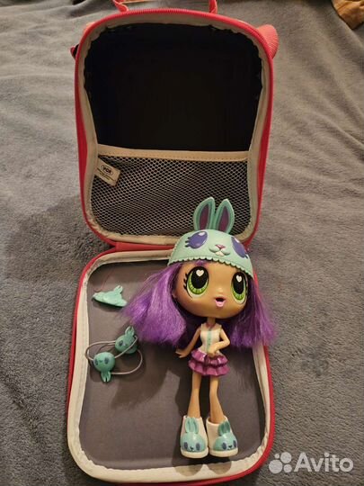 Кукла с сумкой