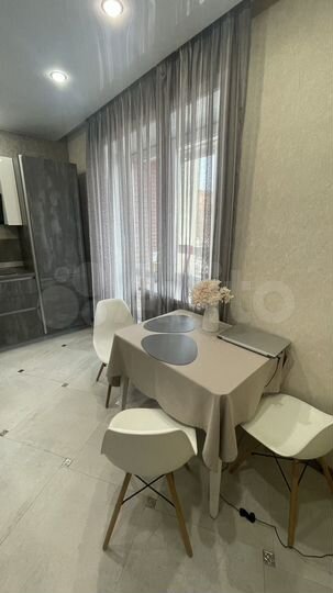 2-к. квартира, 70 м², 2/5 эт.