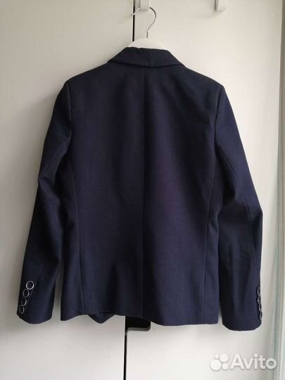 Школьный пиджак, жилет, джемпер 128 р., 7 лет