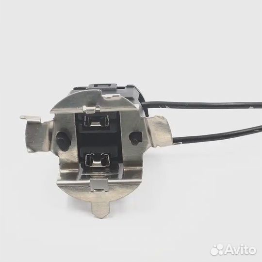 Цоколь разъем патрон лампы ближнего света H7