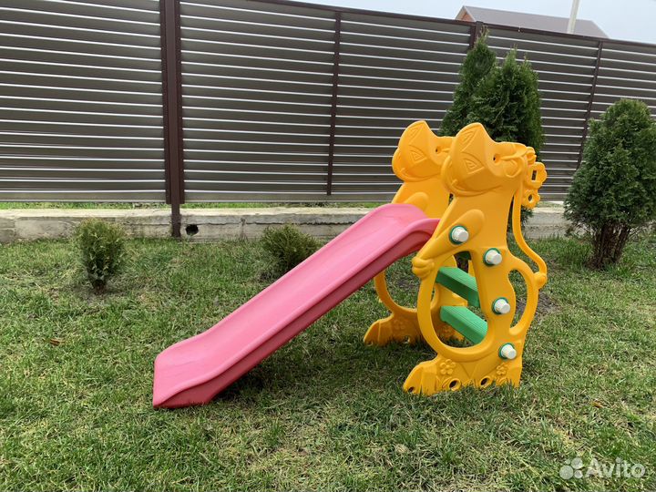 Детская пластиковая горка Бегемотик